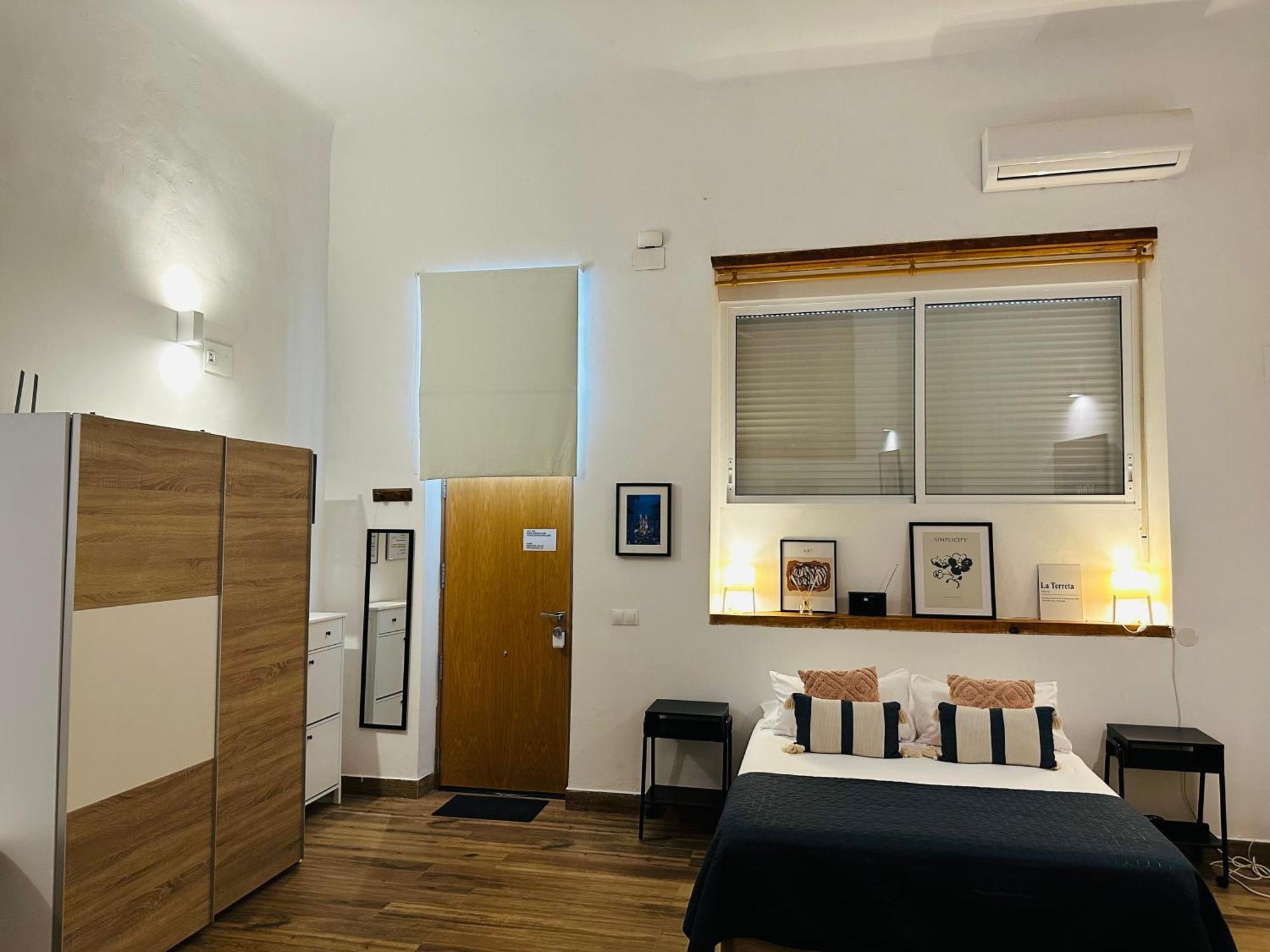 Loft doble altura monoambiente nuevo en Alicante centro Exterior foto